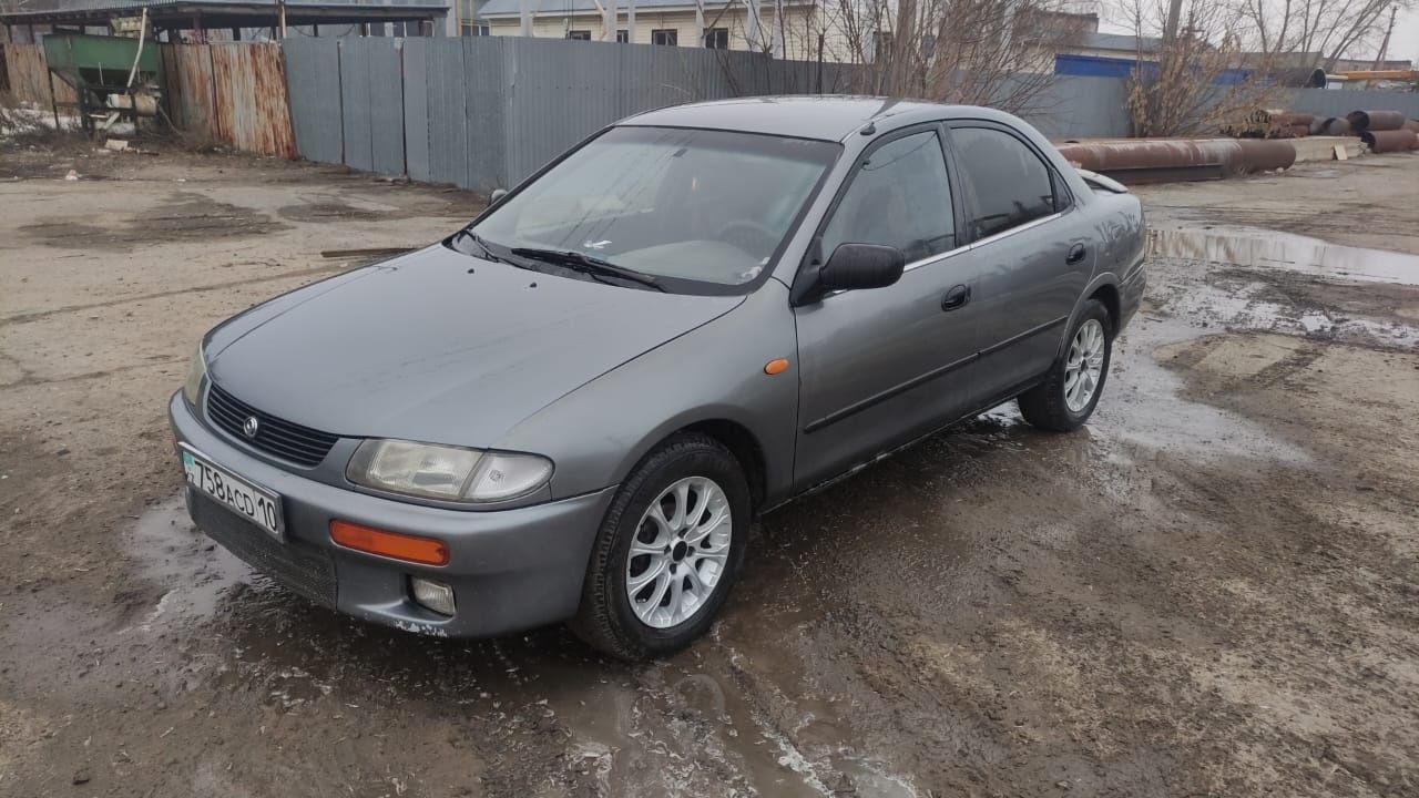 Продам машину Mazda 323