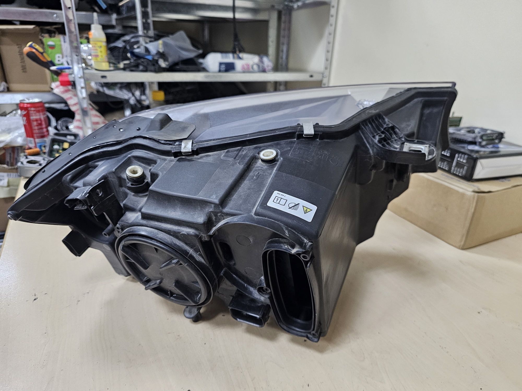 Ляв фар BMW X3 F25 lqv far бмв х3 ф25 незавиващ