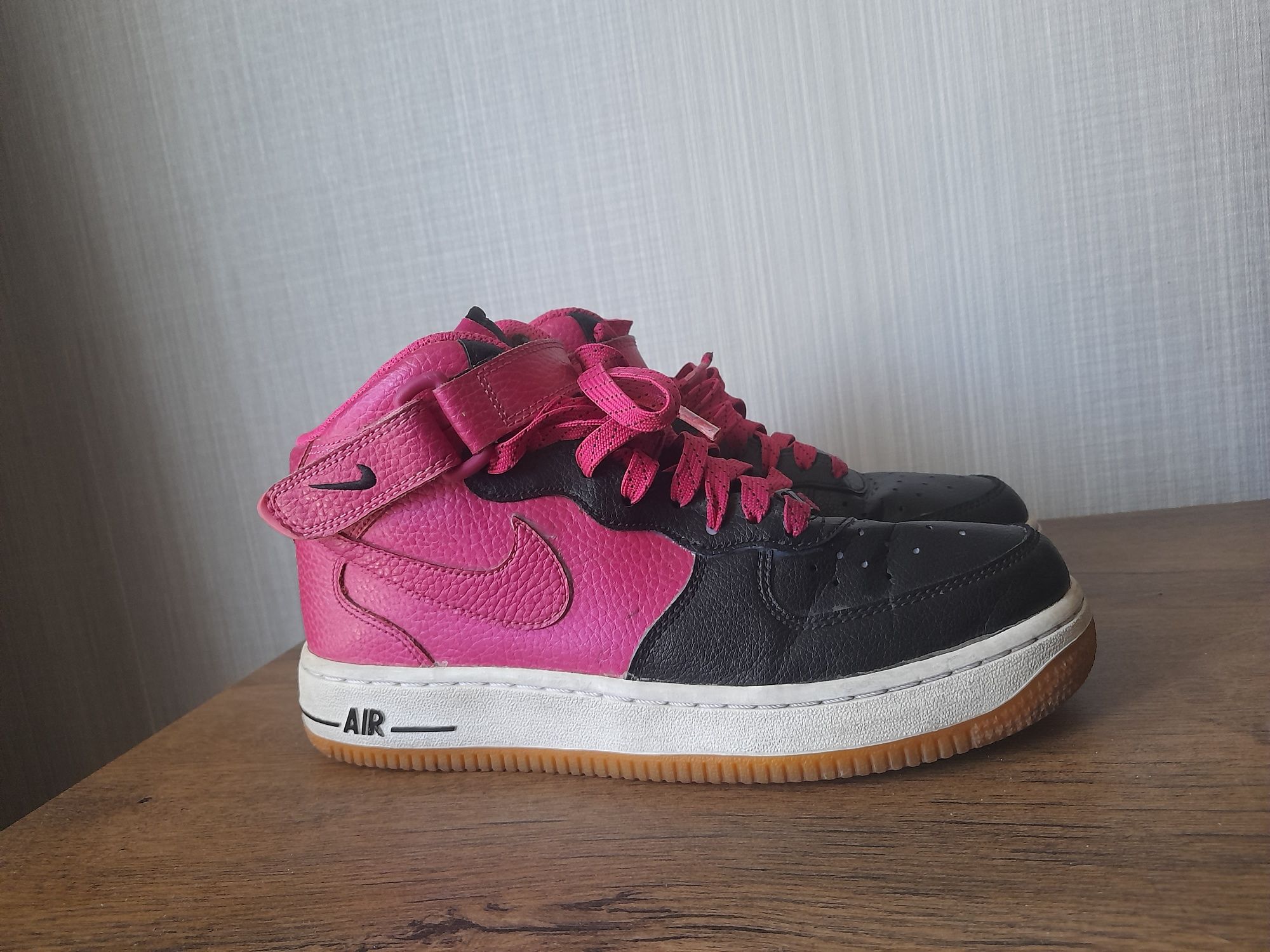 Nike Air force 1 кецове 38 номер.