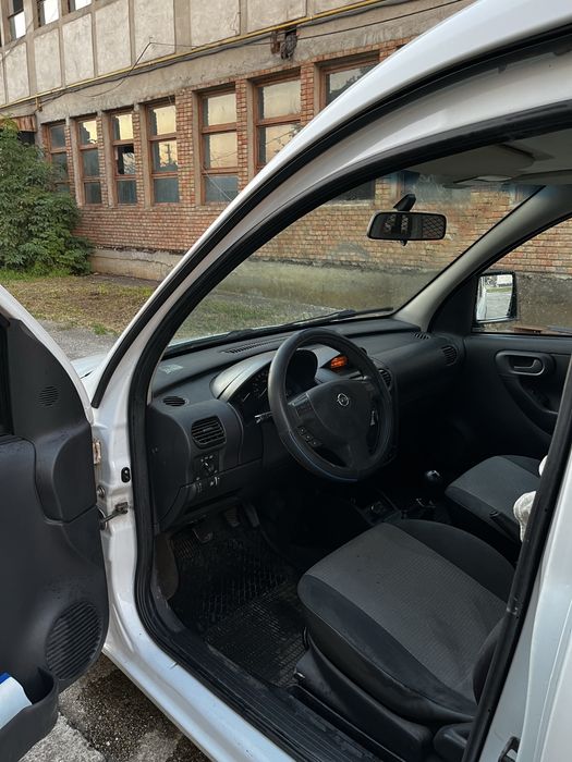 Opel Combo 2010 1.3 CDTI