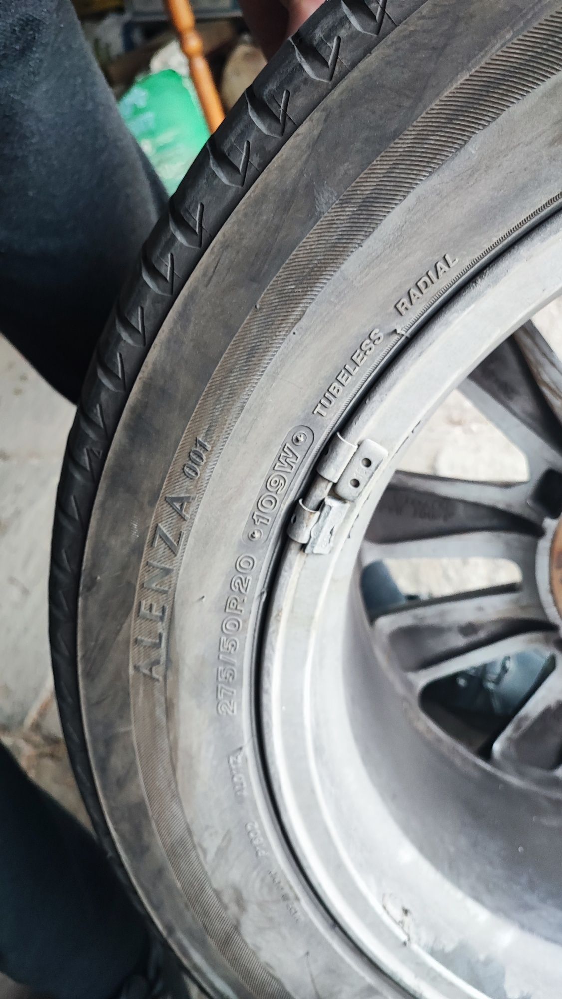 275 50 R20 Bridgestone шины