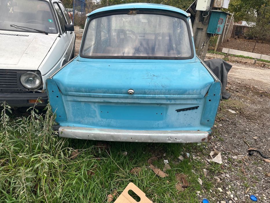 Продавам трабант