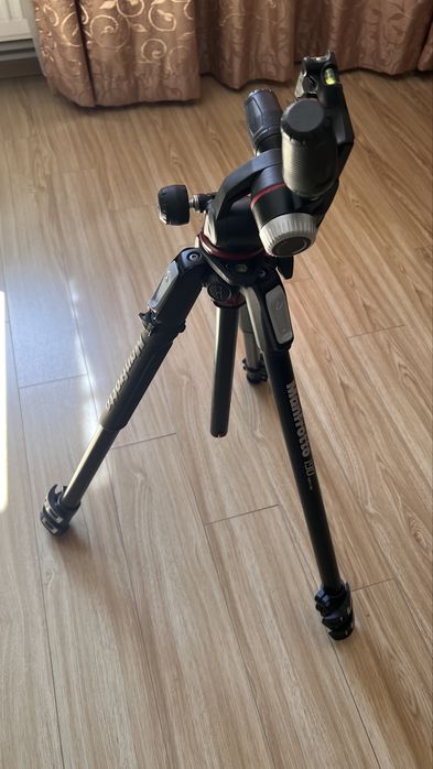 Trepied Manfrotto 190XPRO 3 ca NOU