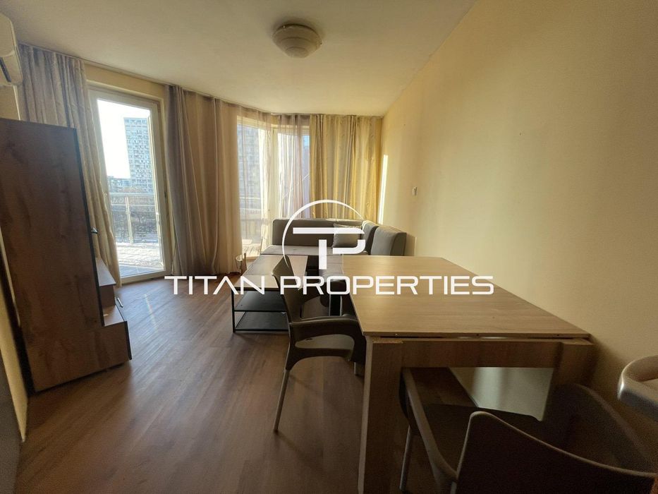 Дава се под наем Тристаен апартамент в Бургас, Славейков - 72 кв.м за 561 € - Снимка #1