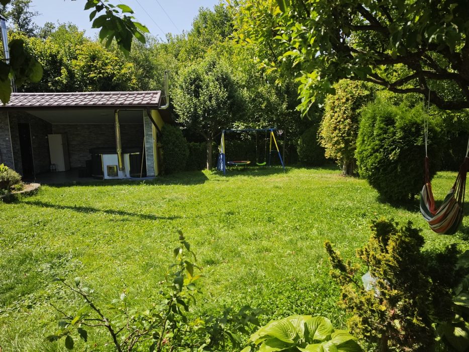 Cabana la munte cu jacuzzi acoperit