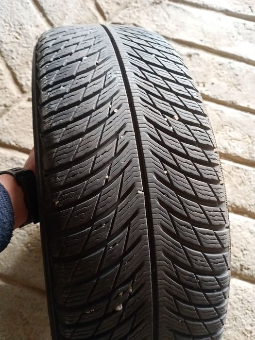 Продавам Гуми Michelin pilot alpin 5 suv.