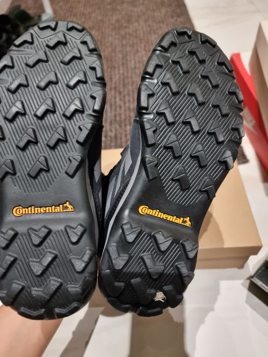 Спортни обувки Adidass gortex