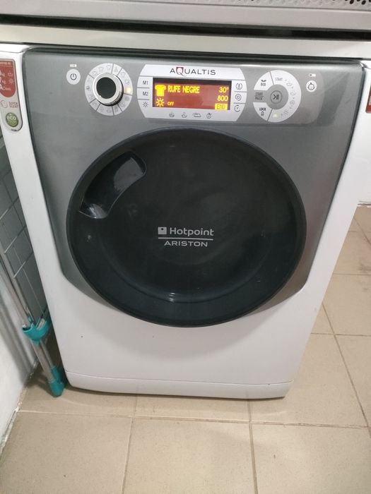 Mașina de spălat/uscat rufe Hotpoint