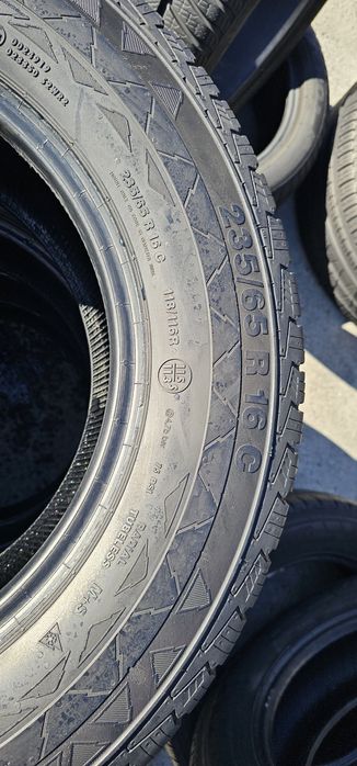 235 65 R 16 C Continental Iarna 2 buc