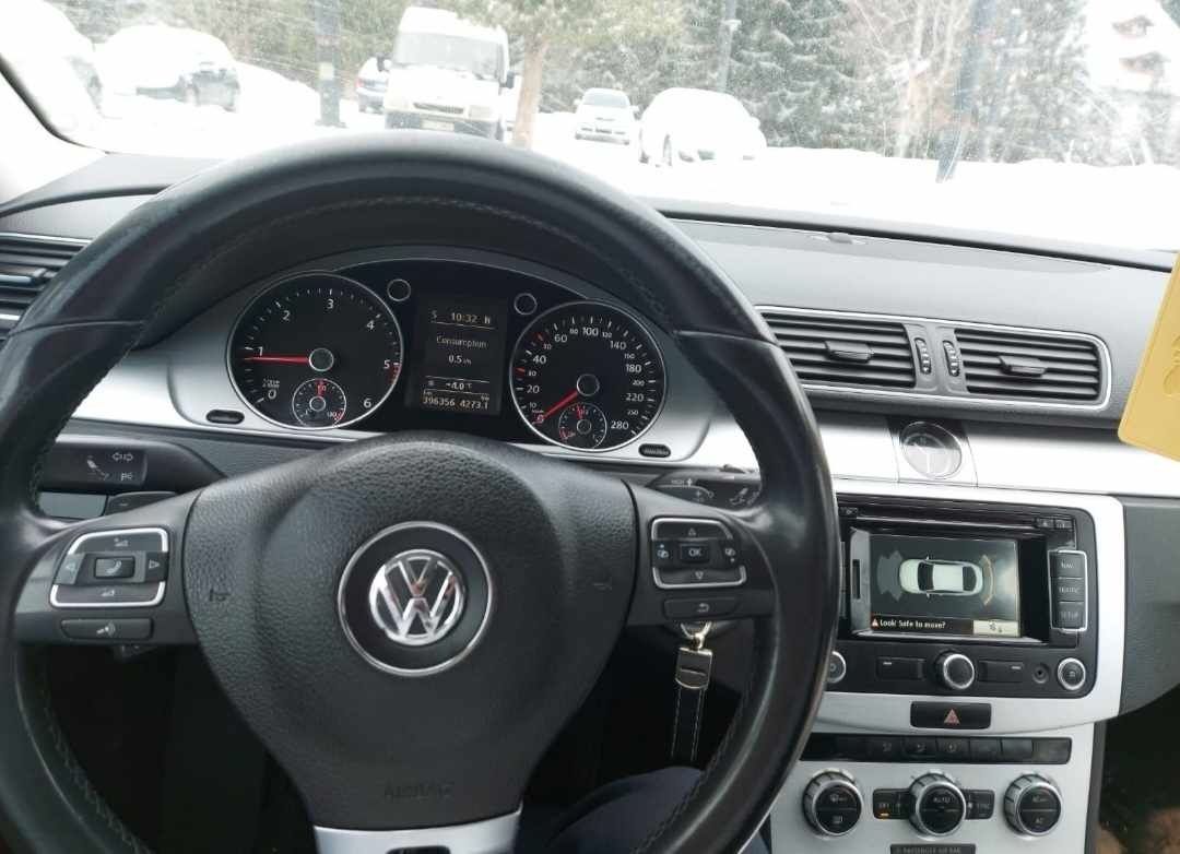 Vând Volkswagen Passat cc