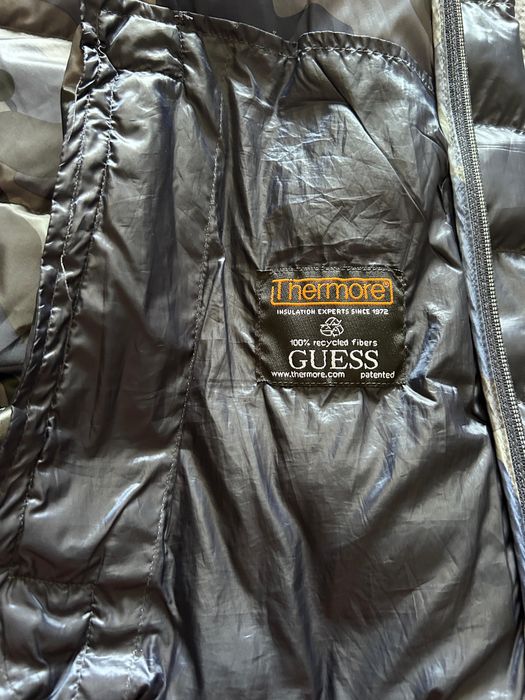 Geaca Guess, marimea S, culoare bleumarin, fara urme de uzura