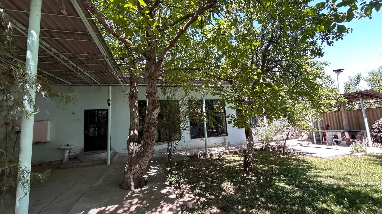 Dacha G'azalkent  srochna sotiladi