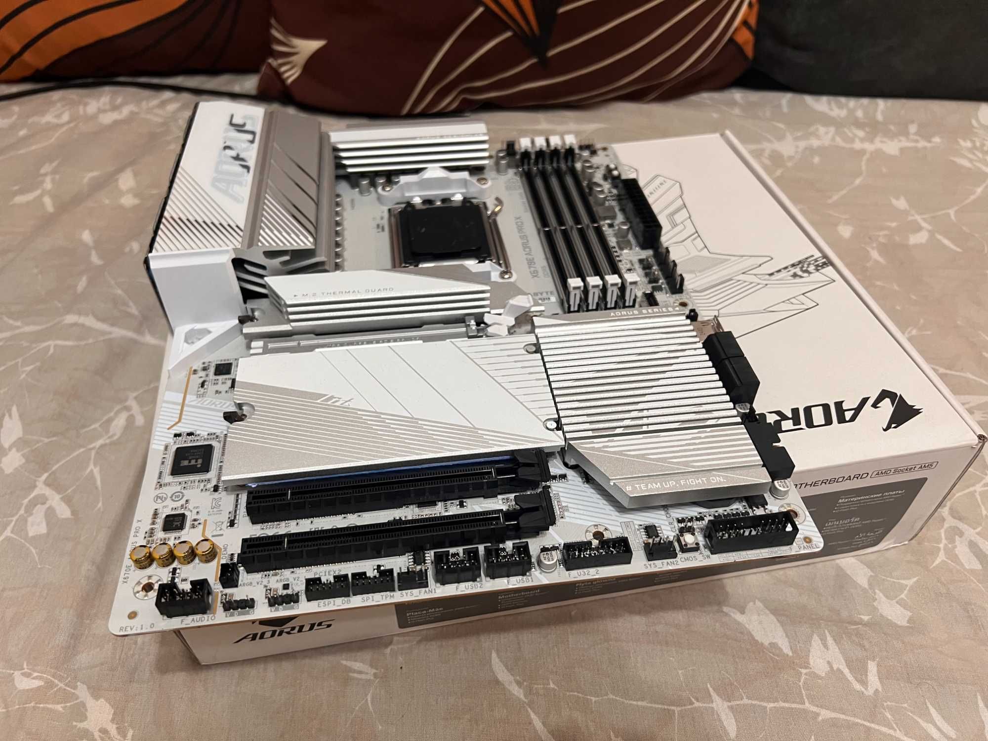Gigabyte X670E Aorus Pro X