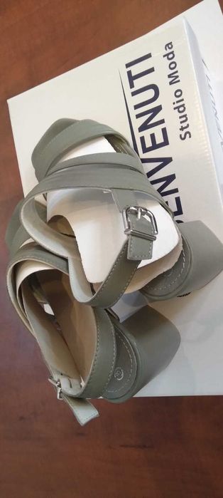 Sandale verzi Benvenuti