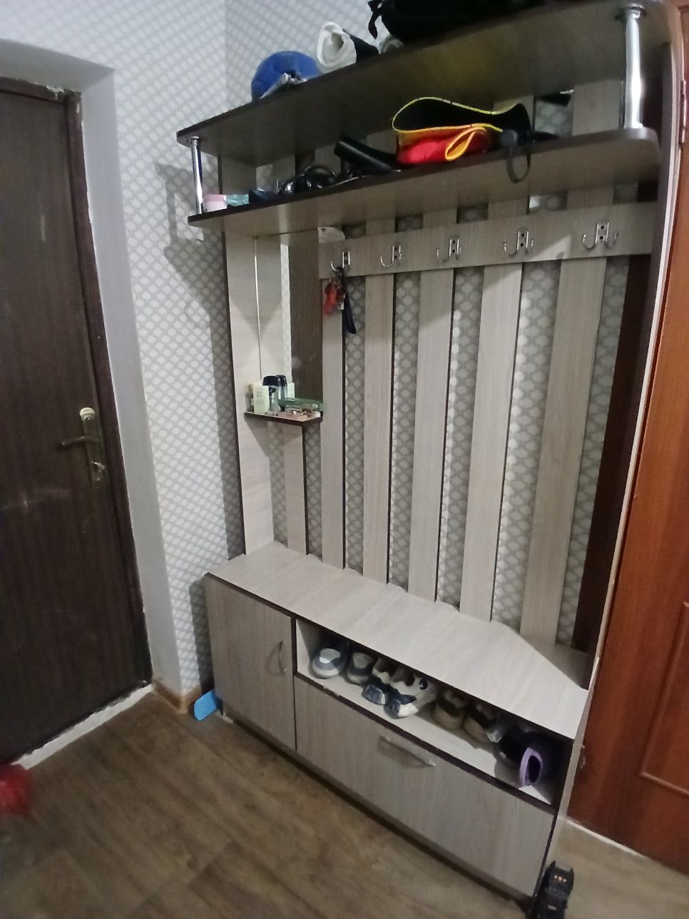 Продаю Срочно прихожку