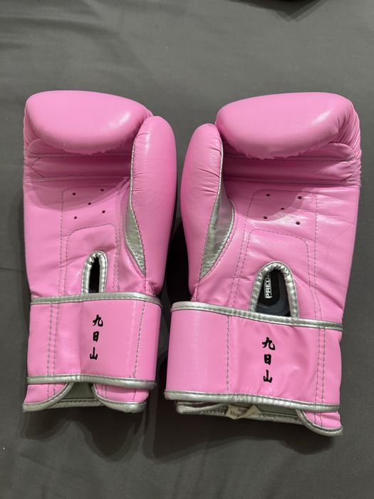 продам перчатки розовые новые