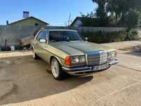 Mercedes-Benz W123 Mercedes 230 CE