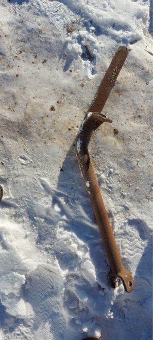 Вал от трехбруской сегментной косилки ( советского производства)