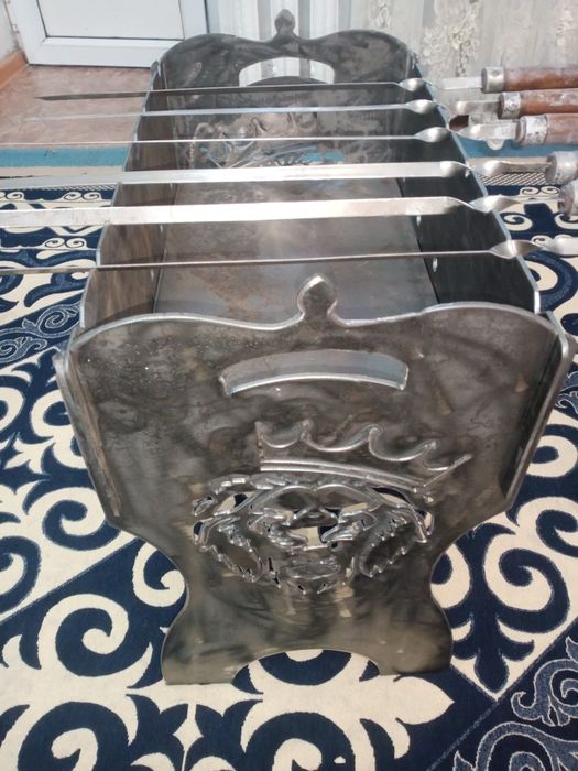 Продам мангал ручная работа,разобрынный.