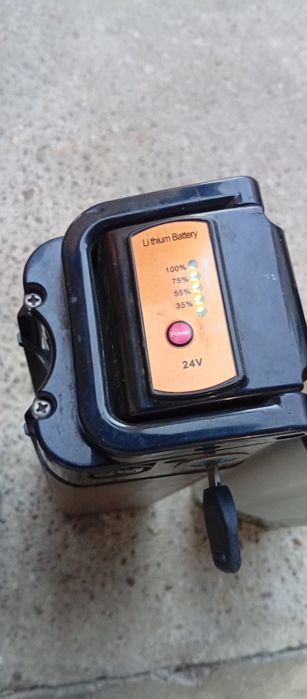 Baterie bicicleta TRIO 24v 36v cu incarcator