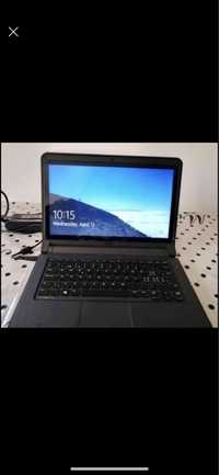 Laptop Dell cu touch screen