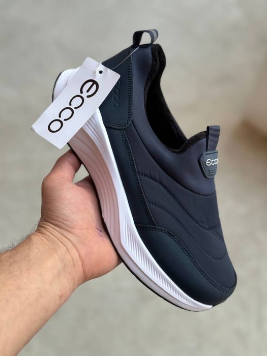 Yangi ECCO krossovkalar – original sifat, super qulaylik!