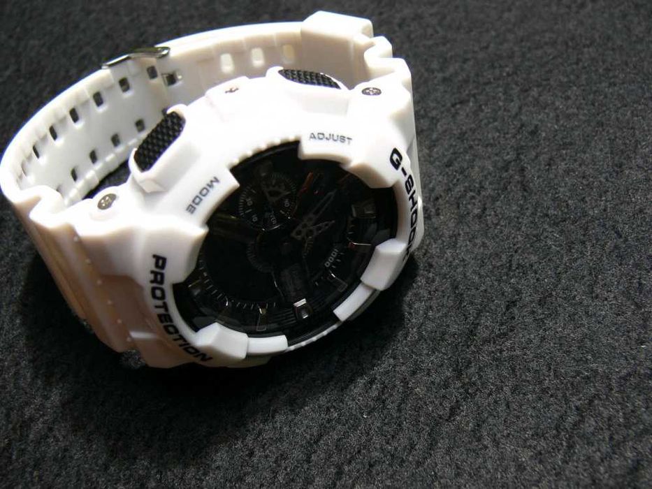 Ceas Sport CASIO G-SHOCK GA-110 WHITE&BLACK-ALB Lucios Nou !! 2025 !!