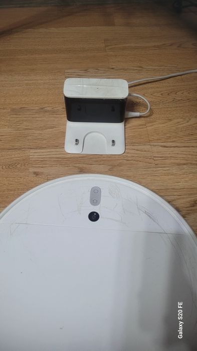 Продам робот пылесос