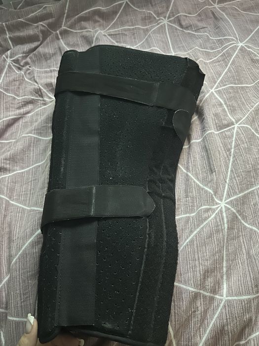 Ортез-иммобилизатор на колено (фиксатор)