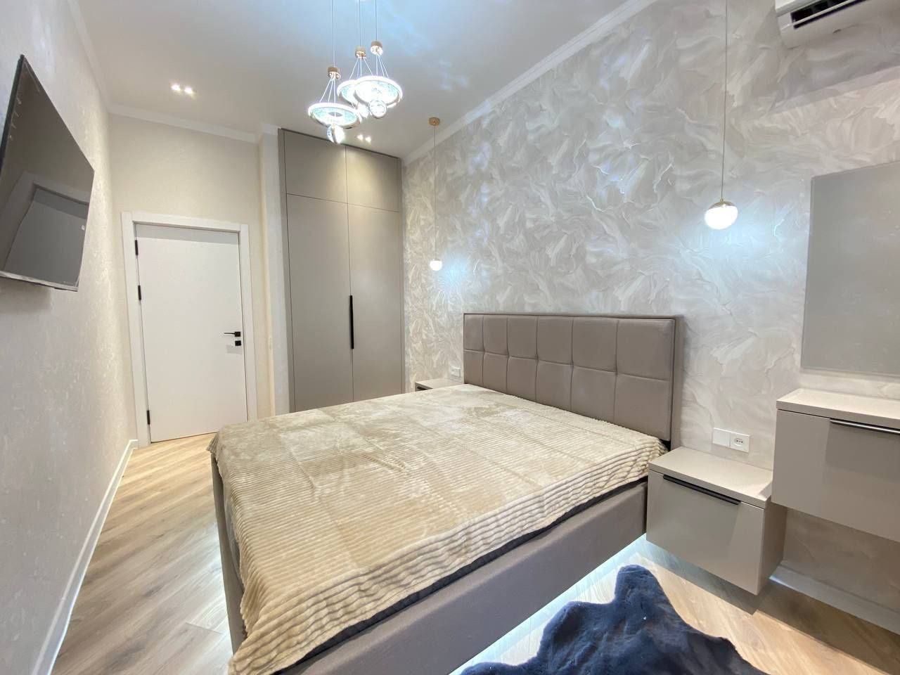 Продается 2х ком квартира, ЖК Royal House,  ор-р: кафе Фрегат, 44 м²