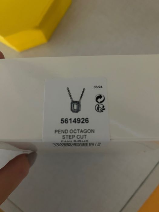 Колие Swarovski оригилно
