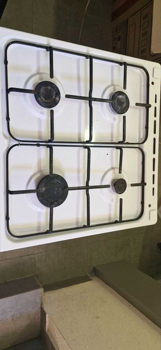 Продам газовую плиту
