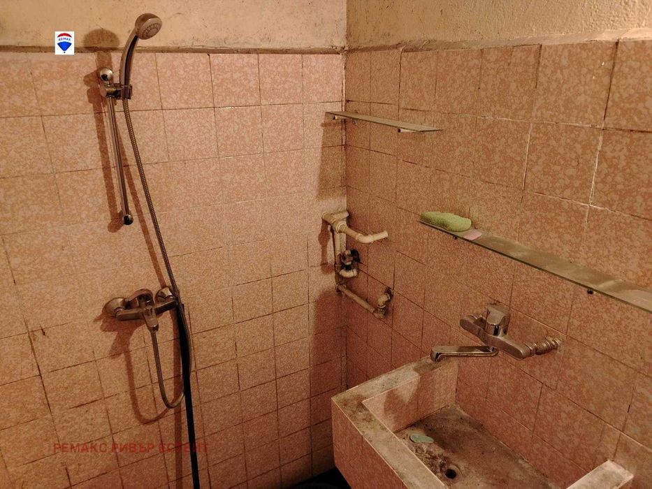 Продава се Къща в Русе, Родина 3 - 59 кв.м за 1399 €/кв.м - Снимка #9