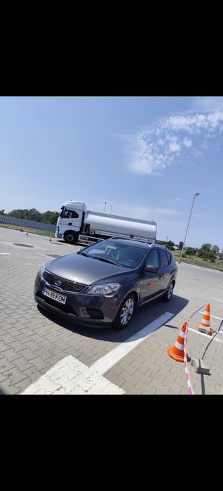 Vând KIA ceed 1.6 diesel