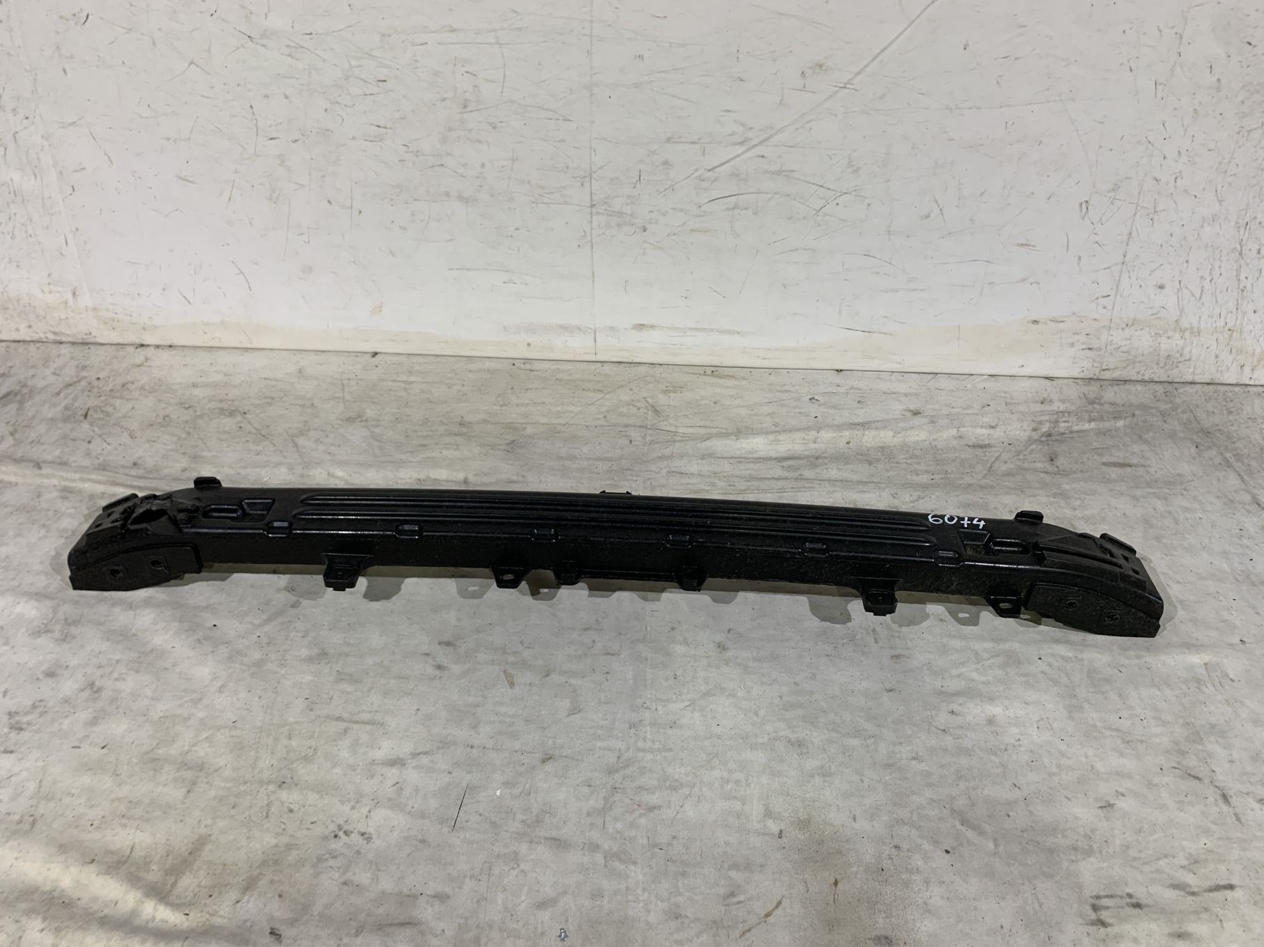Armatura Bara spate, Hyundai Kona, 2018, 2019, 2020, 2021, 2022, cod origine OE 86631-J9100.