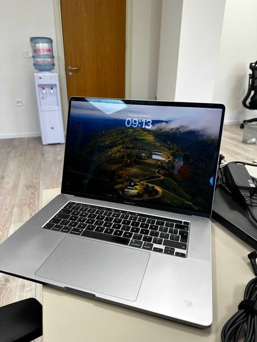 Като нов Apple MacBook Pro 2019 16'