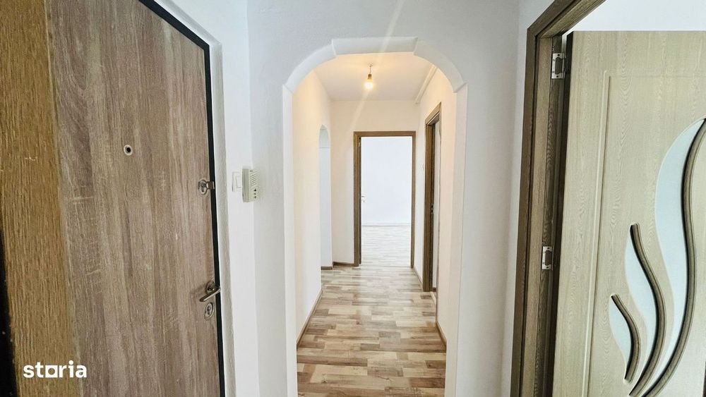 Apartament De Vanzare In Sebes, 4 Camere, Zona Centrala. Comision 0