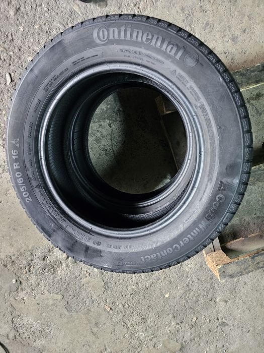 4 anvelope iarna 205 60 16 Continental