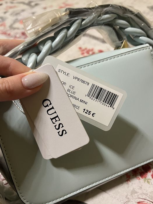 Дамска чанта Guess