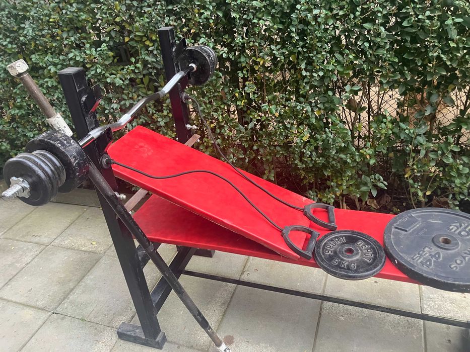 Лежанка, тежести и лостове