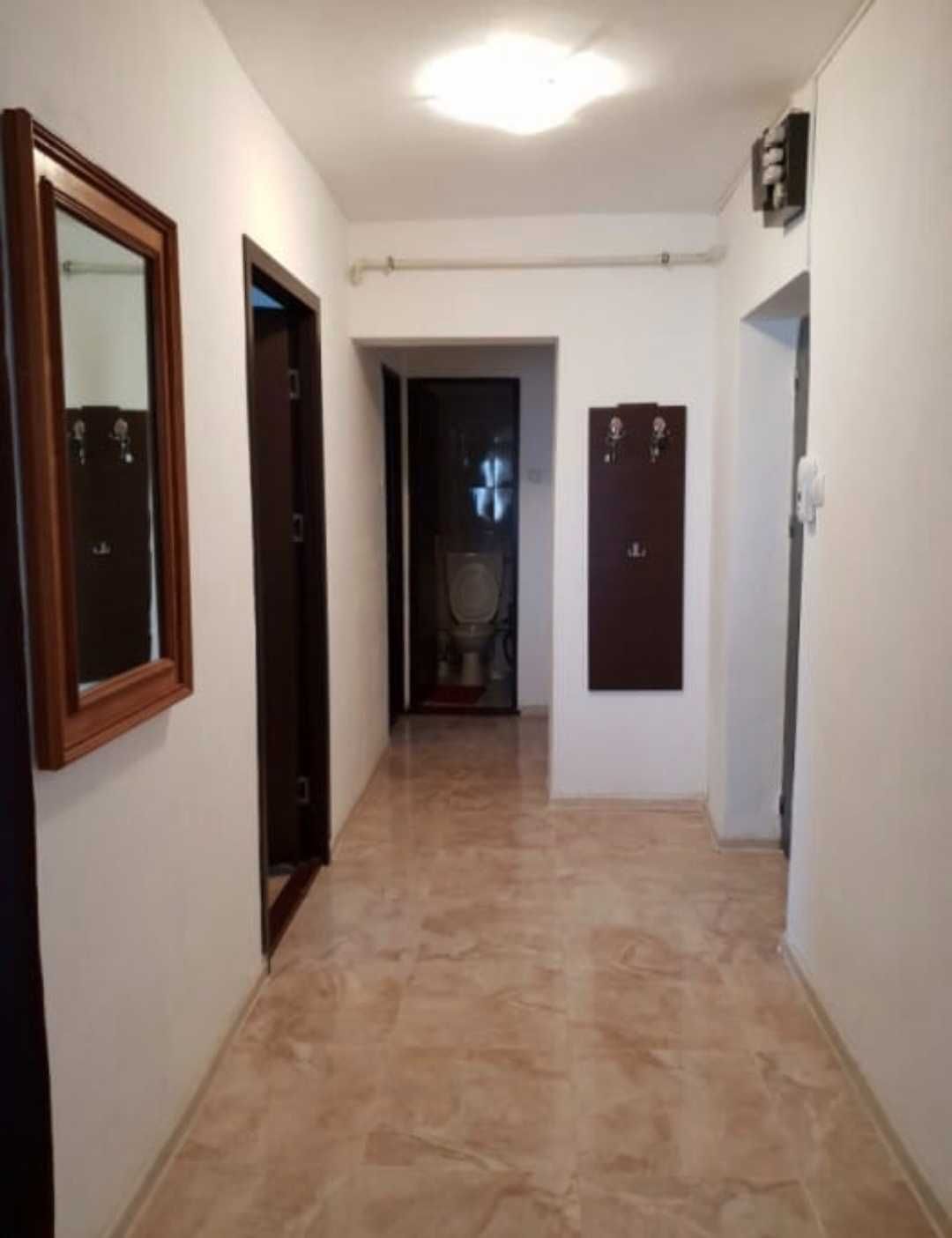 Apartament 3 camere, central de inchiriat