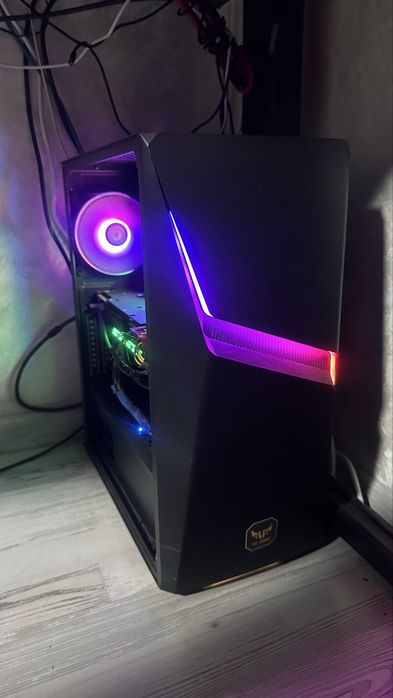 Готовый игровой компьютер + стол