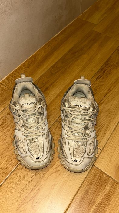 Balenciaga Track beige