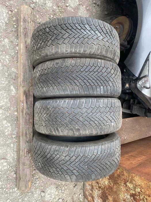 4 броя зимни гуми Continental 225/50 R17 Dot 0619 ном 502