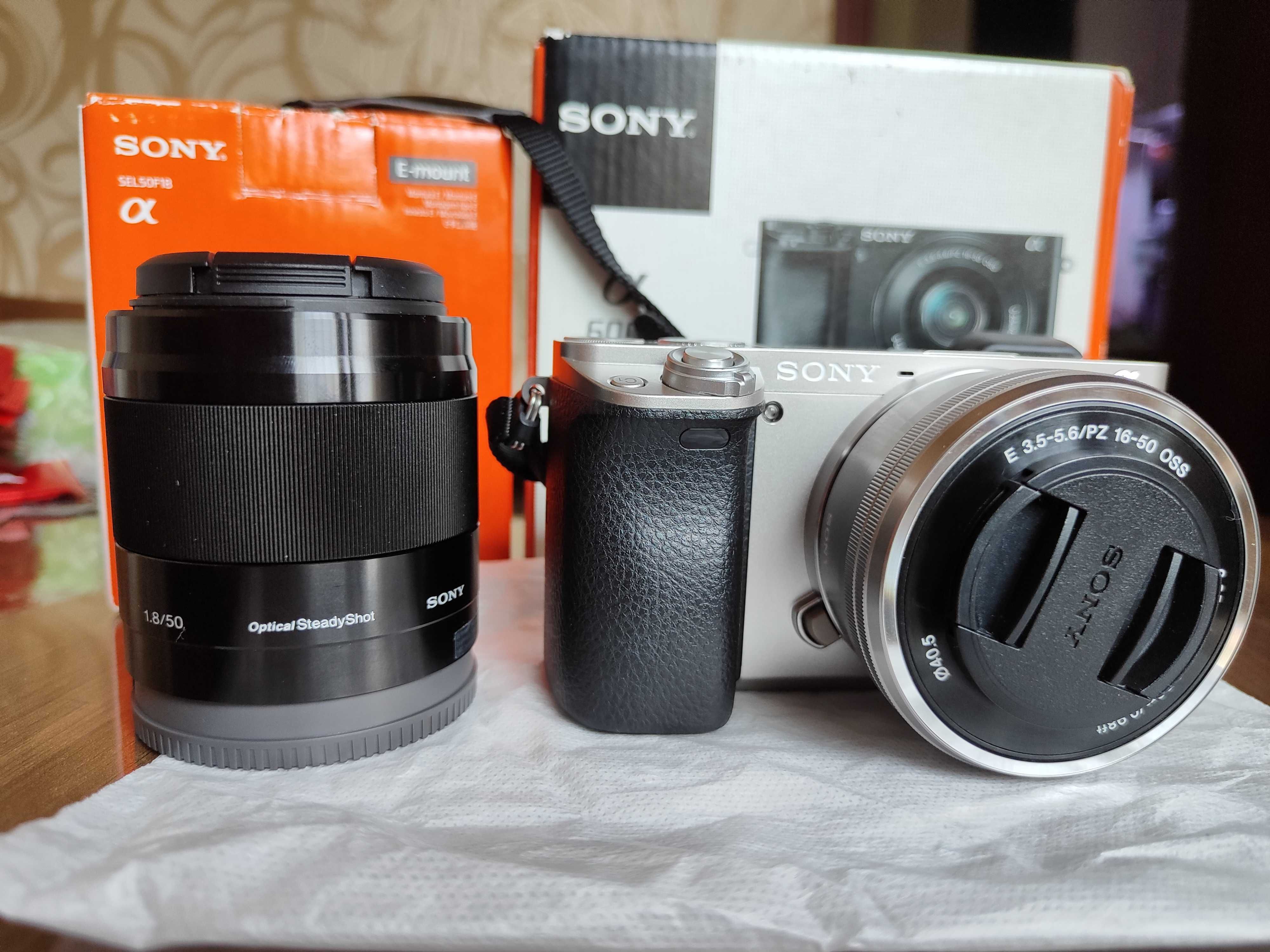 Продаю Sony Alpha A6000 Kit 16-50mm + объектив 50mm f/1.8 OSS + сумка
