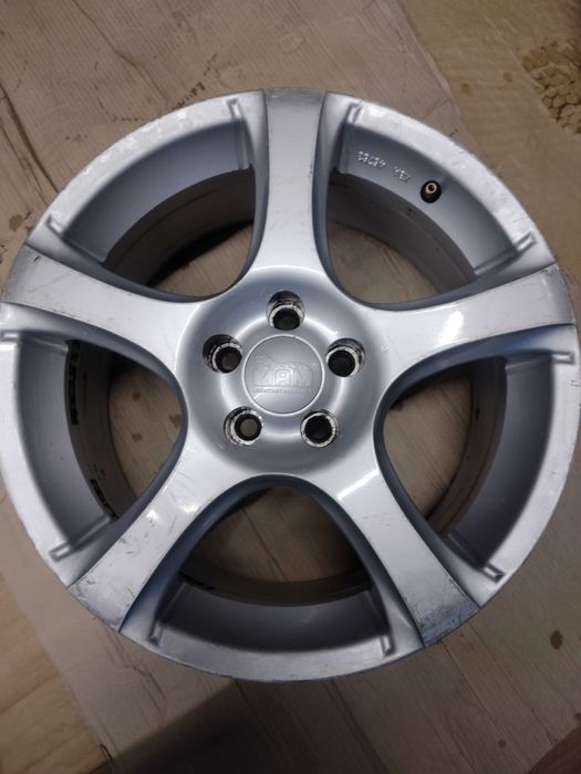 Vând jante 16 VW