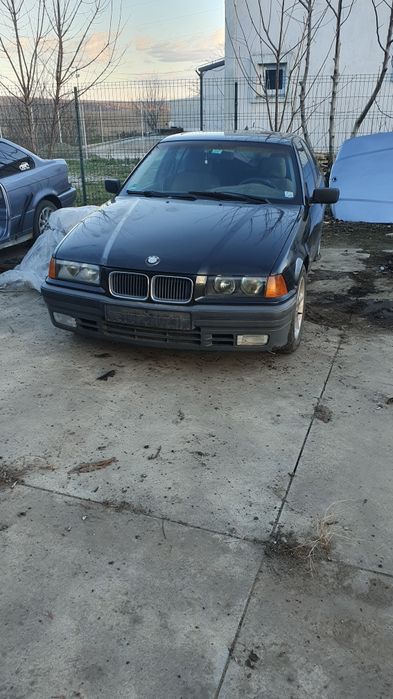 Vând bmw e36 316 i