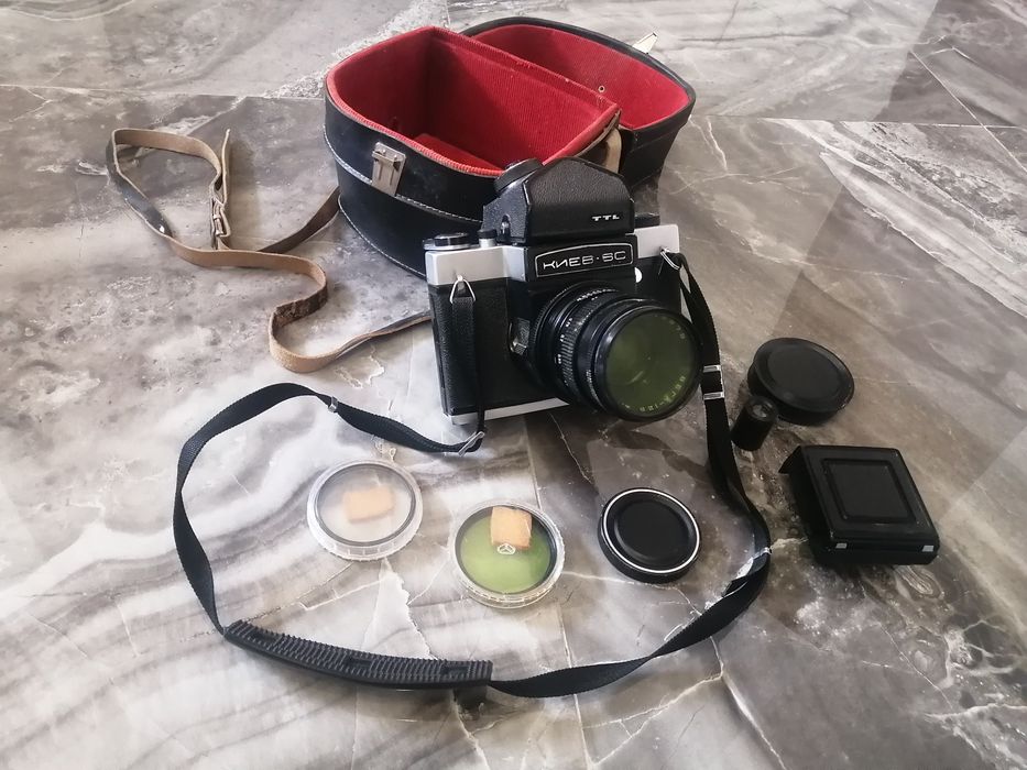 Продаётся фотоаппарат Киев 60 TTL