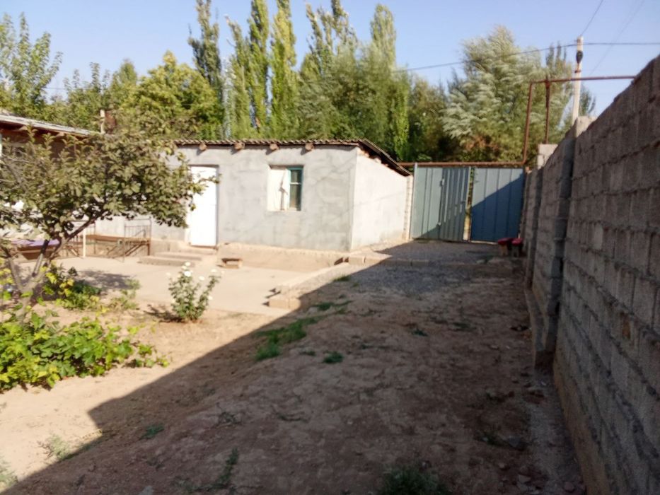 Ховли уй сотилади. Бустонлик тумани Думалок 11 сотхМФЙ, ЖИДАЗОР КУЧА 3