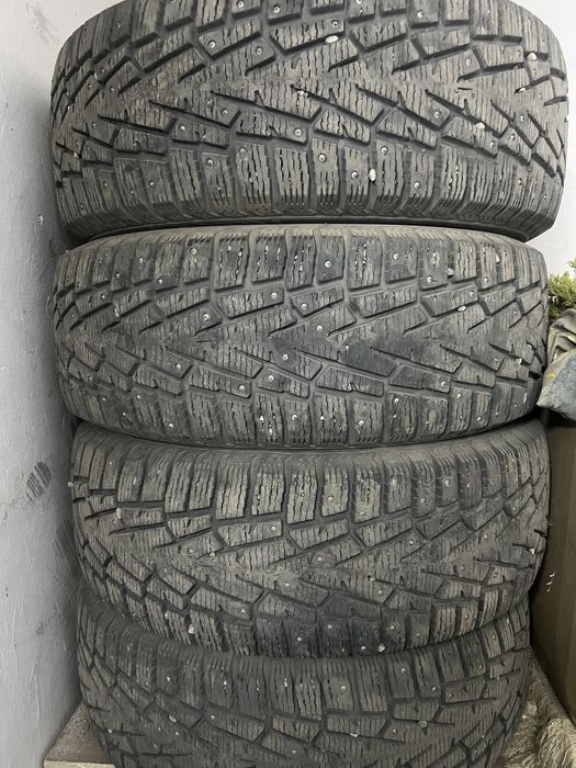 Продам зимние шины 265/65/R17